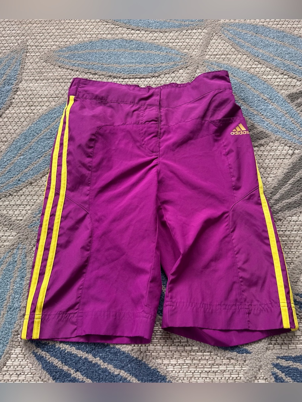 Adidas Y2K Youth Board Bermuda Shorts Size Medium Magenta Purple